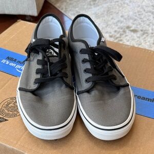 Vans Authentic. US Men’s 10. Grey/Charcoal